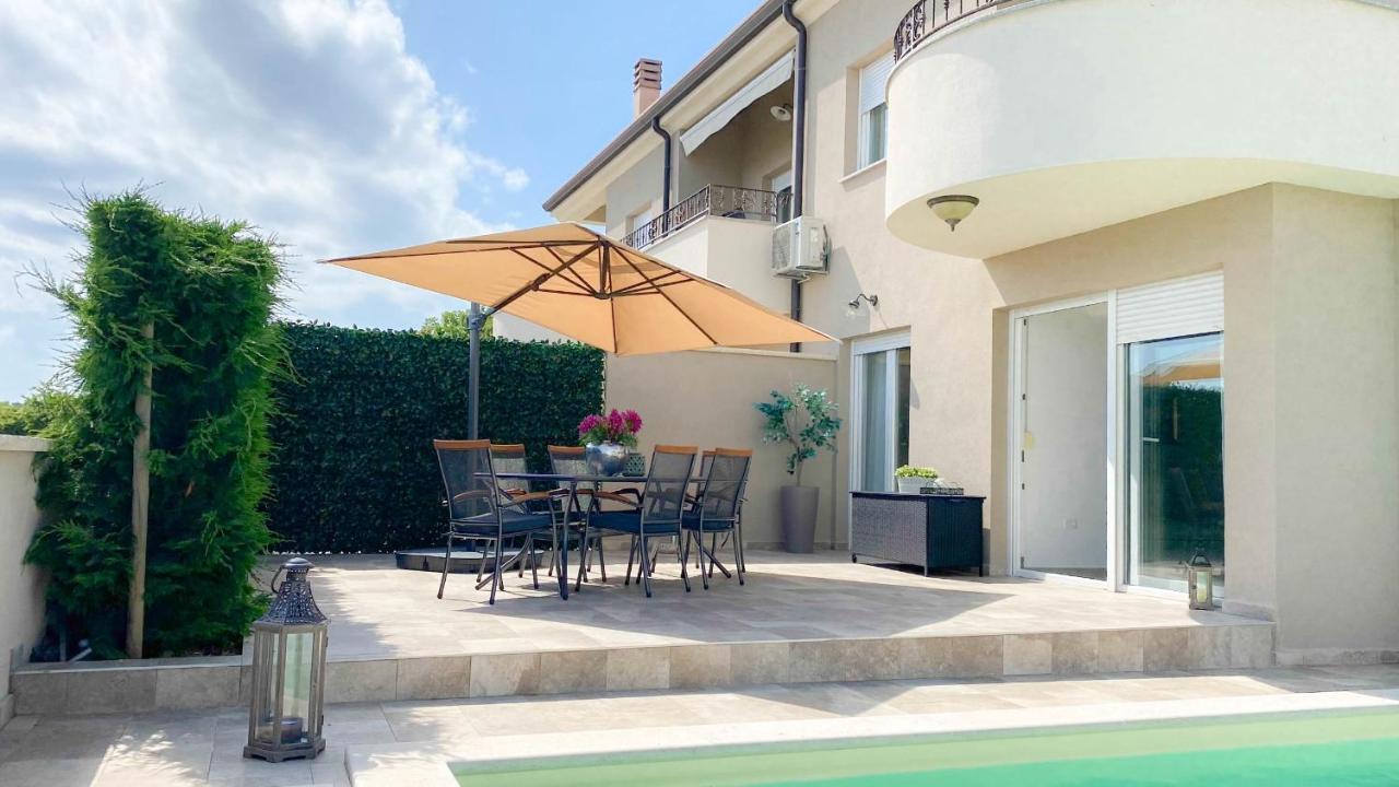 Casa Hana Bužinija Εξωτερικό φωτογραφία