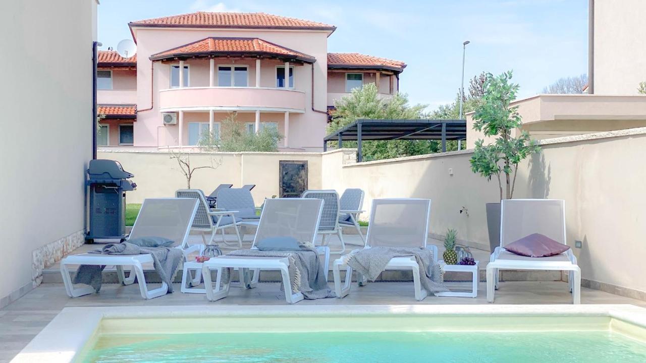 Casa Hana Bužinija Εξωτερικό φωτογραφία